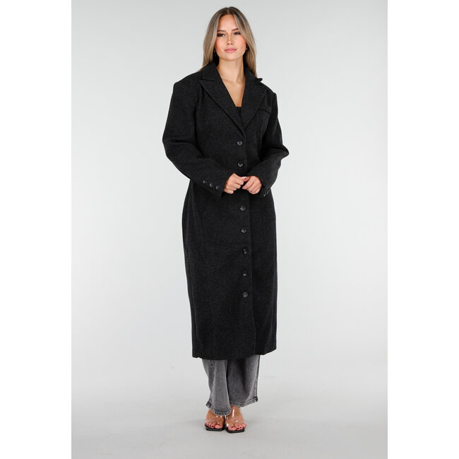 Schwarzer Mantel mit Revers und Knöpfen