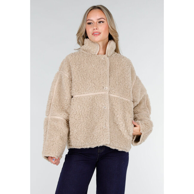 Beige Teddyjacke mit Stehkragen und Knopfverschluss