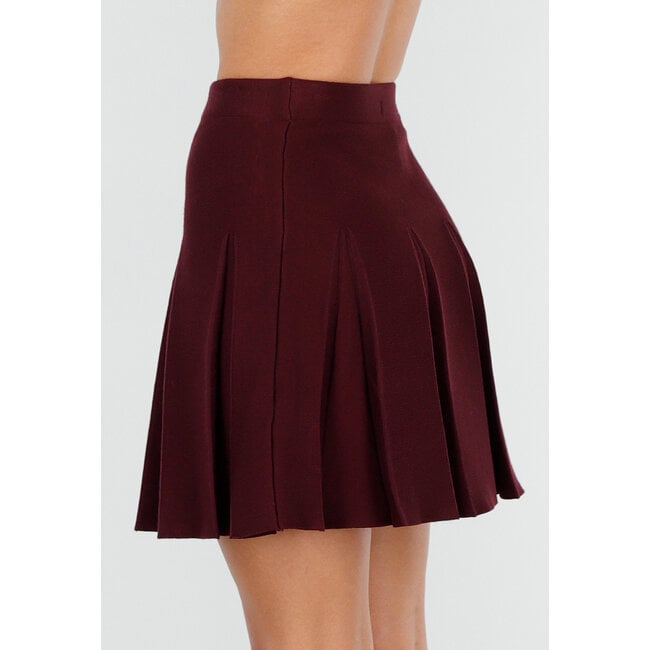 Bordeauxroter Plisseerock aus gestricktem Stretchstoff