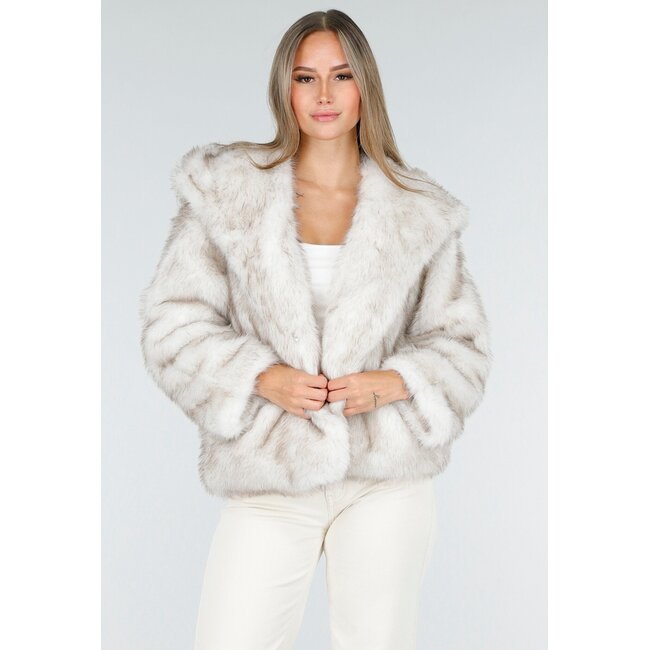 Beige Kunstfelljacke mit Kapuze