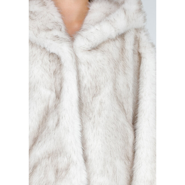 Beige Kunstfelljacke mit Kapuze