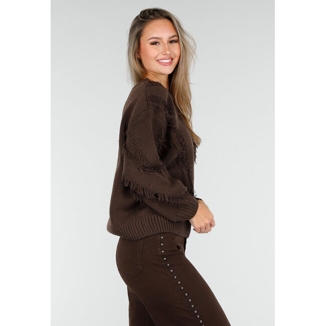 Brauner Pullover mit V-Ausschnitt und Fransen-Details