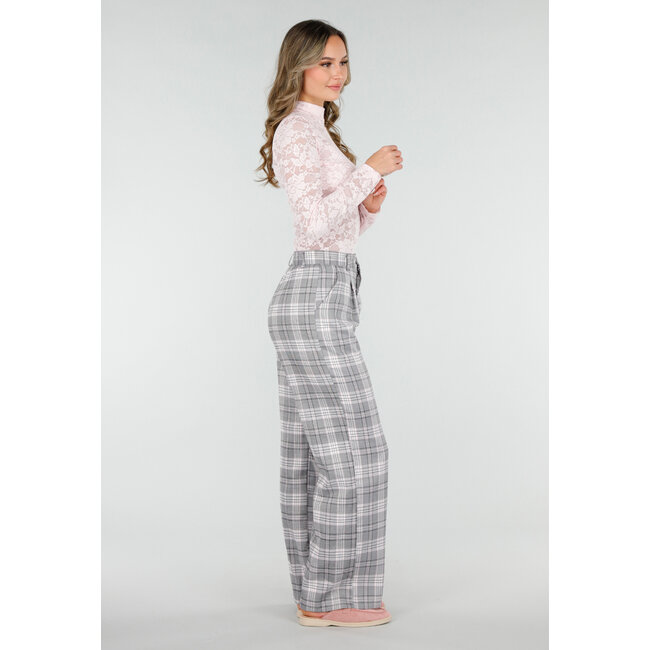 Grau-rosa karierte Hose mit geradem Bein
