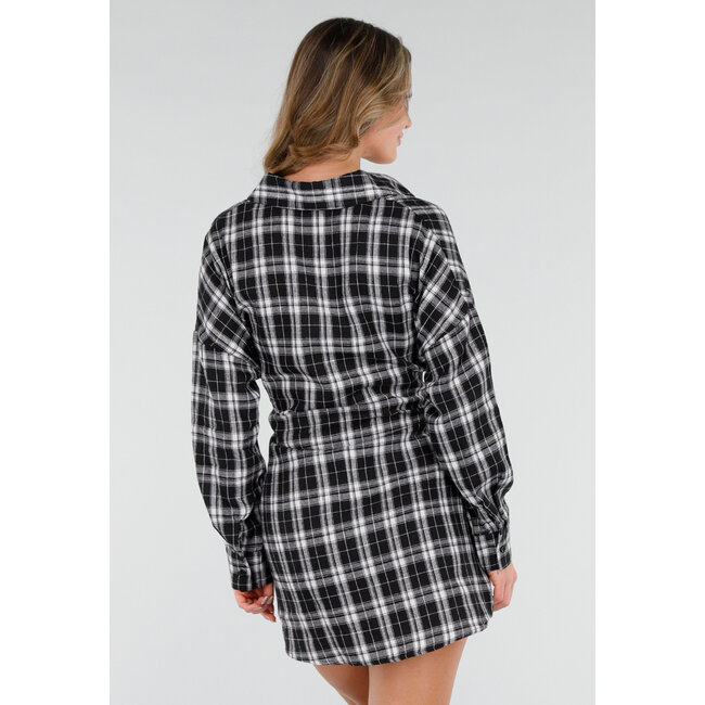 Schwarz-weiß kariertes Blusenkleid mit Schleifenärmeln