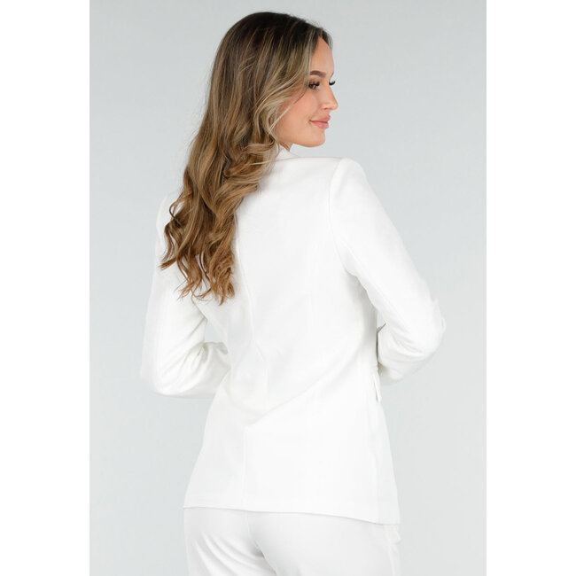 Weißer Blazer mit Schnalle