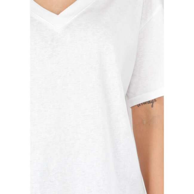 Weißes Basic-T-Shirt mit V-Ausschnitt