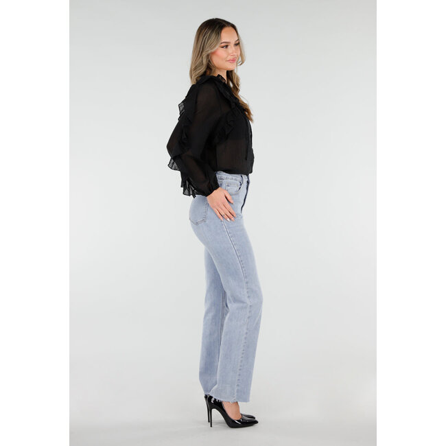 Schwarze Chiffonbluse mit Rüschen