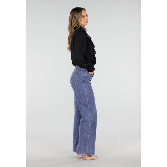 Schwarze Bluse mit Rüschen und langen Ärmeln