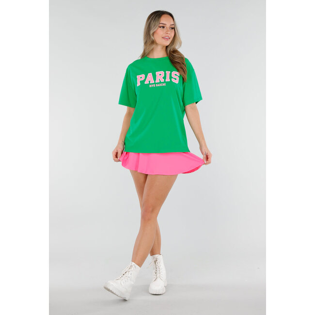 Grünes T-Shirt mit rosa Paris-Aufdruck