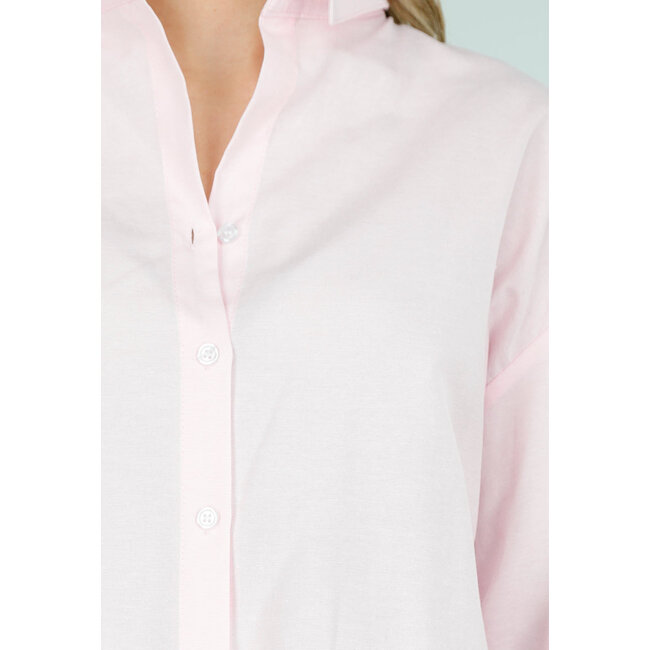 Hellrosa Baumwollbluse mit Knopfverschluss