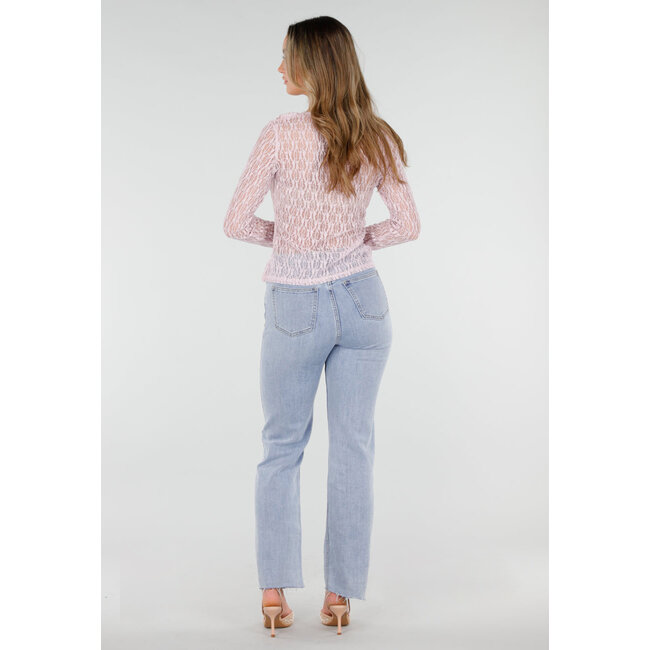 Hellrosa Spitzenoberteil mit Rüschen und Stretch