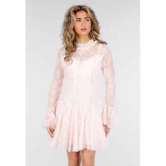 Hellrosa Spitzenkleid