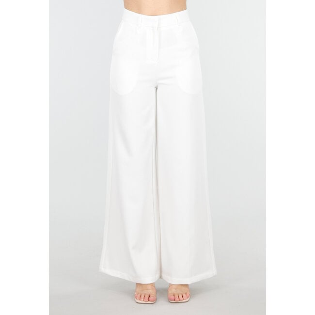 Weiße Hose mit hoher Taille und weitem Bein