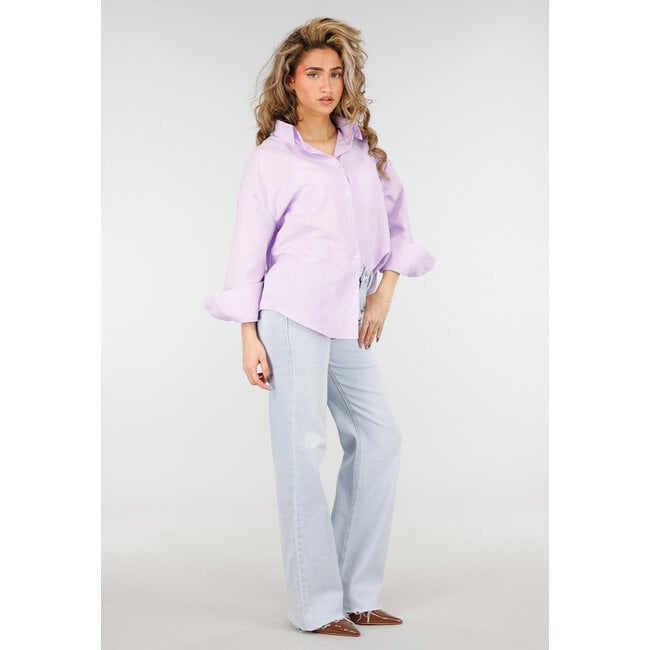 Lila Baumwollbluse mit Knopfverschluss