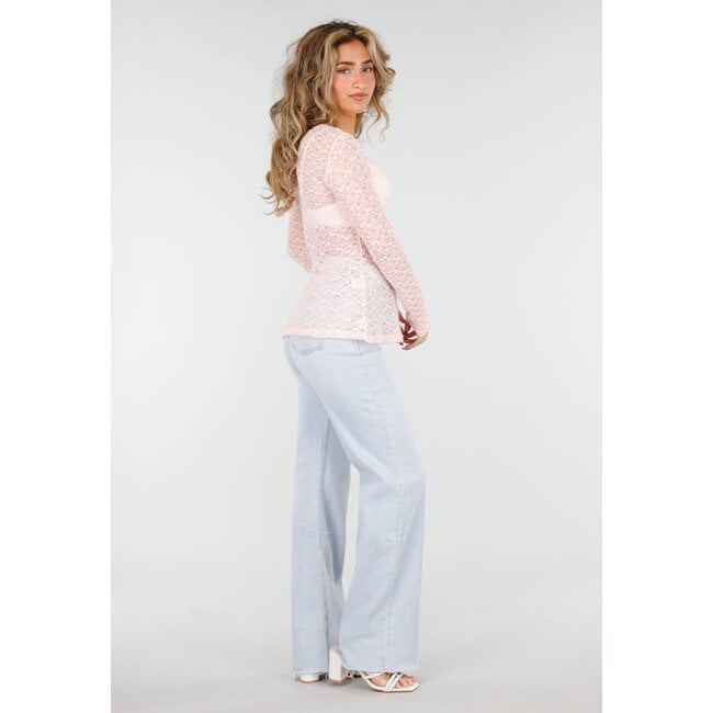 Hellrosa Spitzenoberteil mit langen Ärmeln