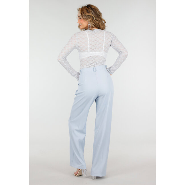 Hellblauer Mesh-Body mit langen Ärmeln und Stretch