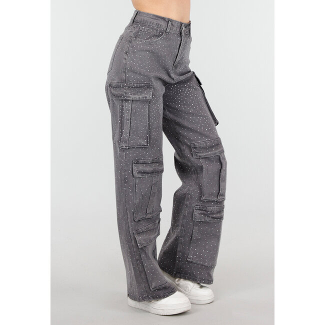 Graue Cargo-Hose mit Strasssteinen