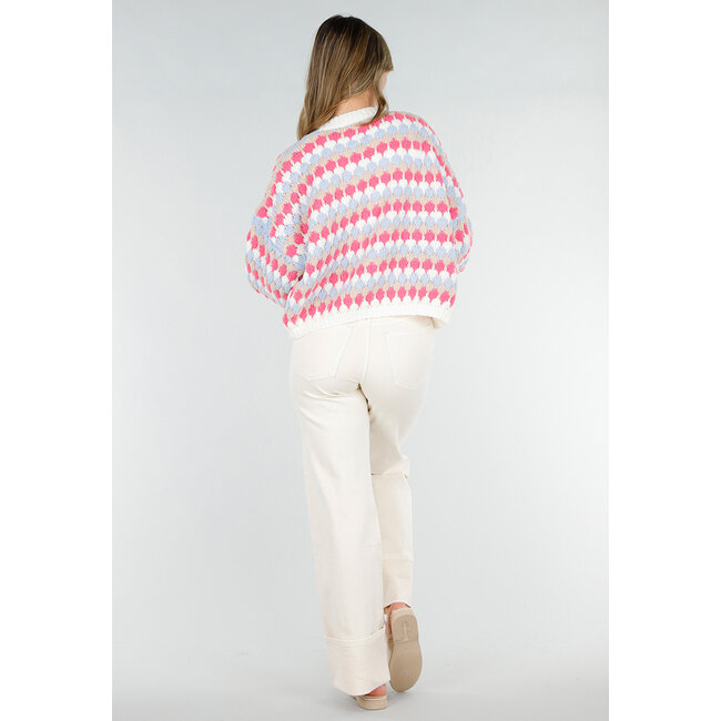 Strickjacke mit rosa-blauem Karomuster