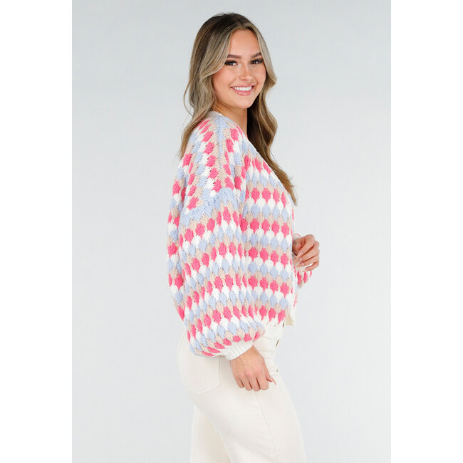 Strickjacke mit rosa-blauem Karomuster