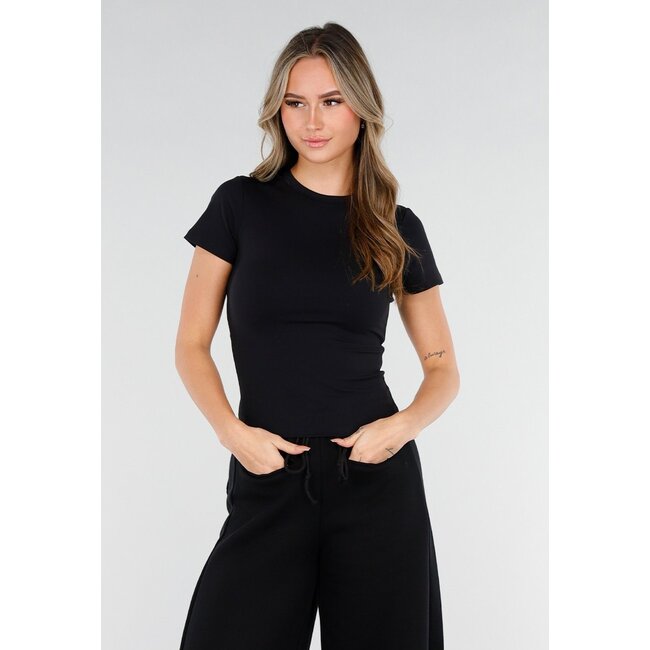 Schwarzes Sport-T-Shirt mit kurzen Ärmeln und Stretch