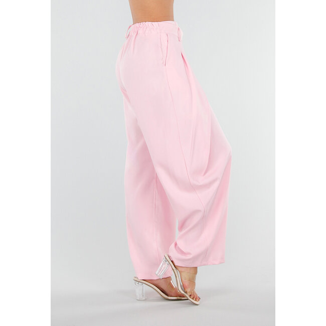 Rosa Barrel-Hose mit Falten