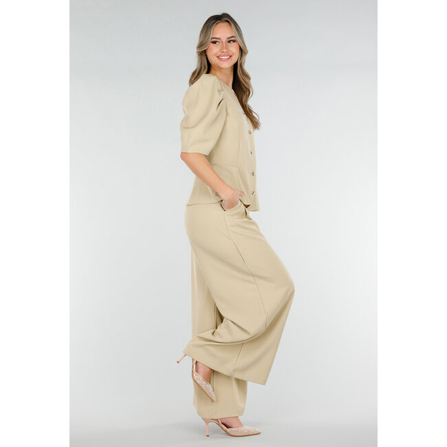 Beige Top mit Puffärmeln und Knöpfen