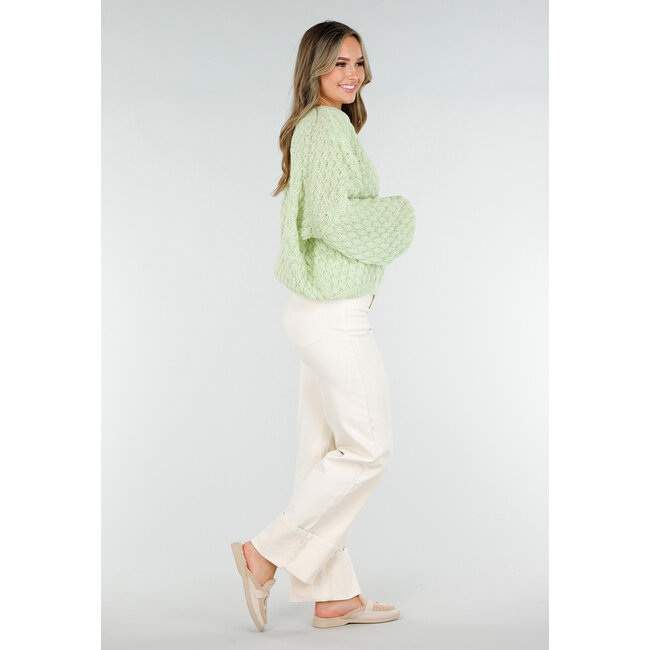 Mintgrüner Strickpullover mit V-Ausschnitt