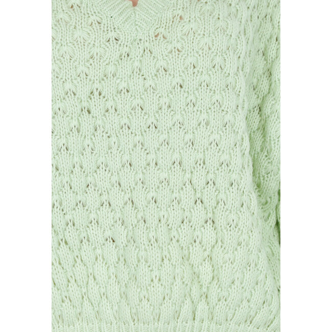 Mintgrüner Strickpullover mit V-Ausschnitt