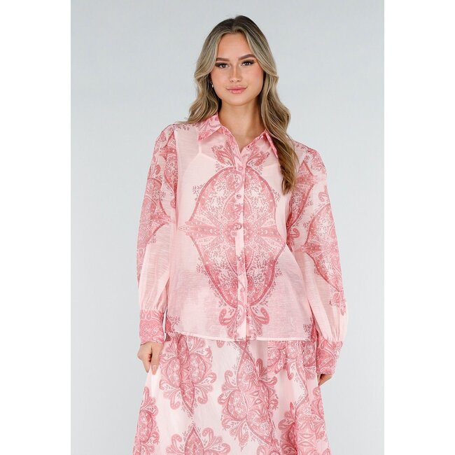 Rosa Bluse mit Paisley-Print und Knöpfen