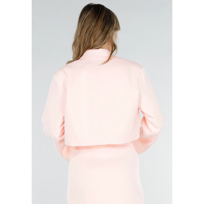 Hellrosa kurzer Blazer mit Strassknöpfen