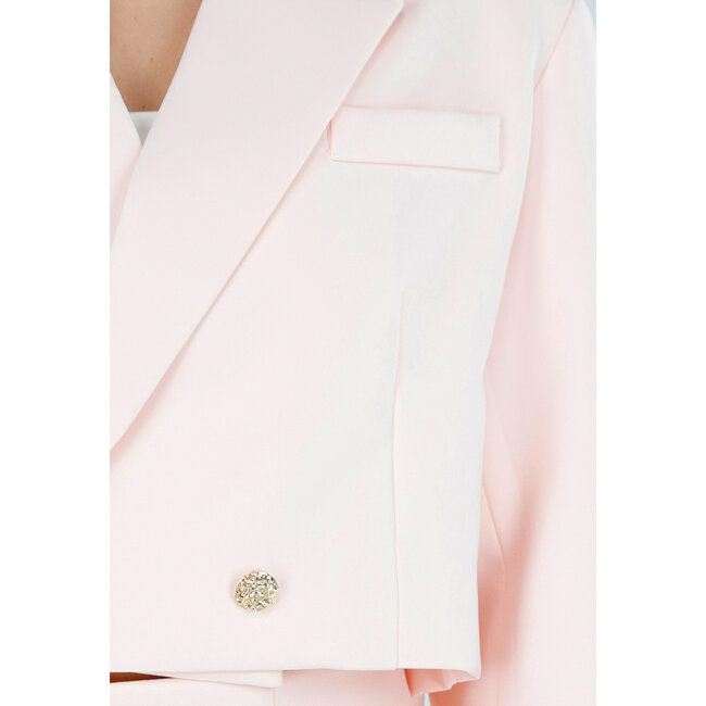 Hellrosa kurzer Blazer mit Strassknöpfen