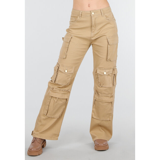 Beige Cargo-Hose mit Seitentaschen und Pattentaschen