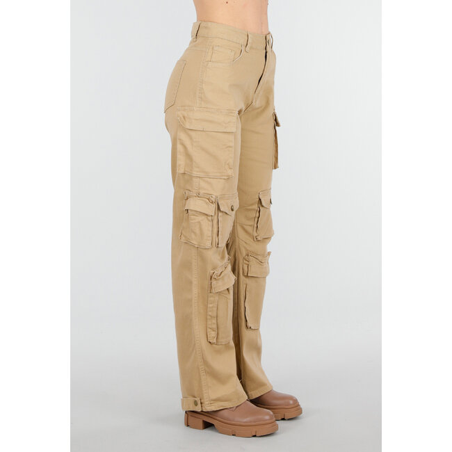 Beige Cargo-Hose mit Seitentaschen und Pattentaschen