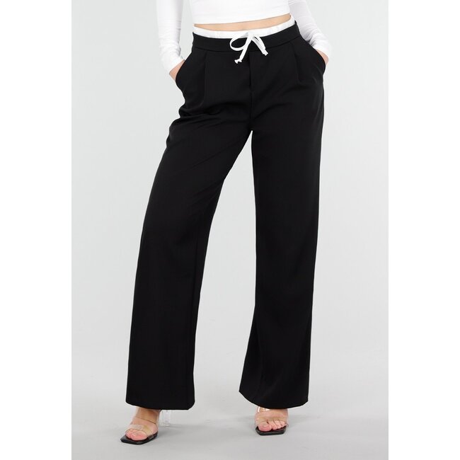 Schwarze Hose mit weitem Bein, weißem Bund und Schleifendetail