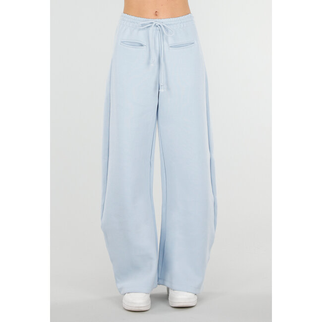 Hellblaue Jogginghose mit Kordelzug und Stretchanteil