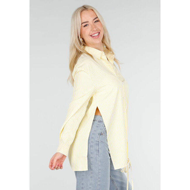 Butter Yellow Gestreifte Bluse mit langen Ärmeln und Schleifendetail