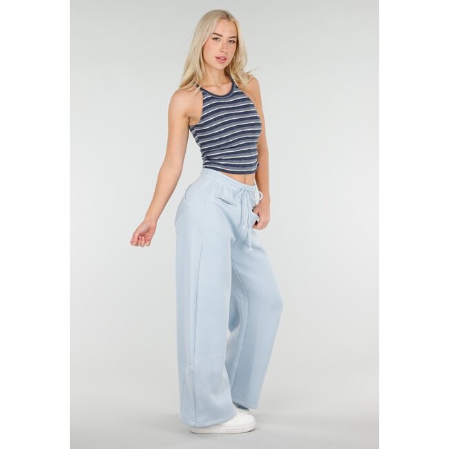 Blau gestreifter, kurzer Neckholder-Top mit Polstern und Stretch