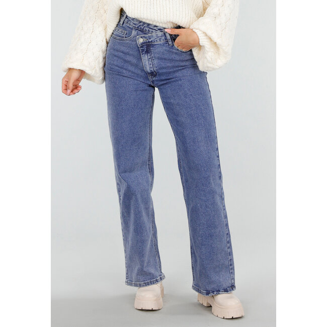 Stretch-Jeans aus Denim mit gekreuztem Verschlussdetail