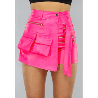 Cargo-Skort in Lederoptik mit Revers in Neon-Pink