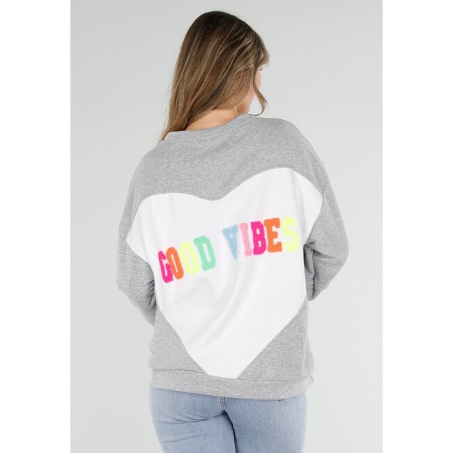 Grauer Oversized-Pullover mit Good Vibes-Aufdruck