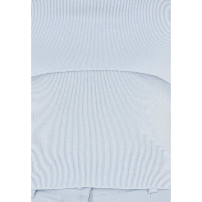 Hellblaues Bandeau-Ripptop mit Stretchanteil