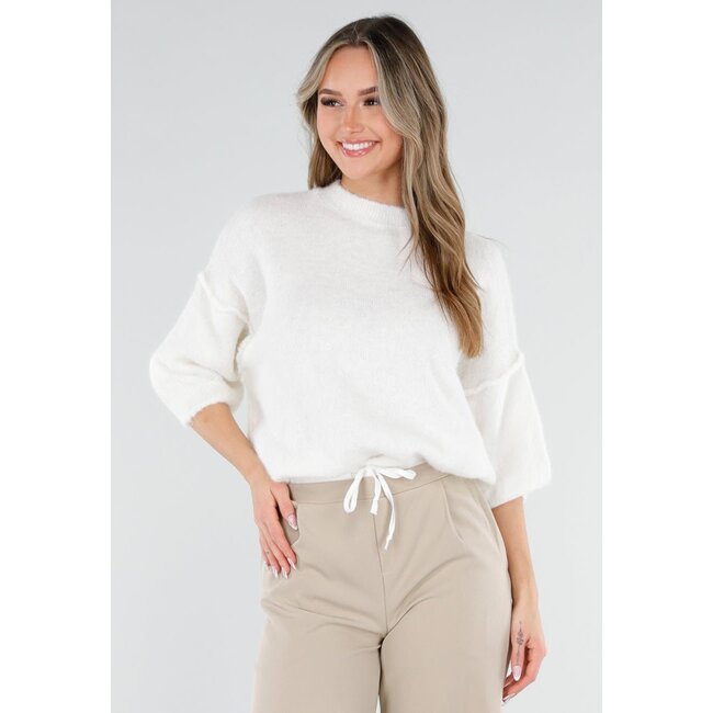 Weißer Pullover aus Wollmischung mit halblangen Ärmeln