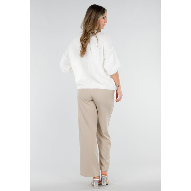 Weißer Pullover aus Wollmischung mit halblangen Ärmeln