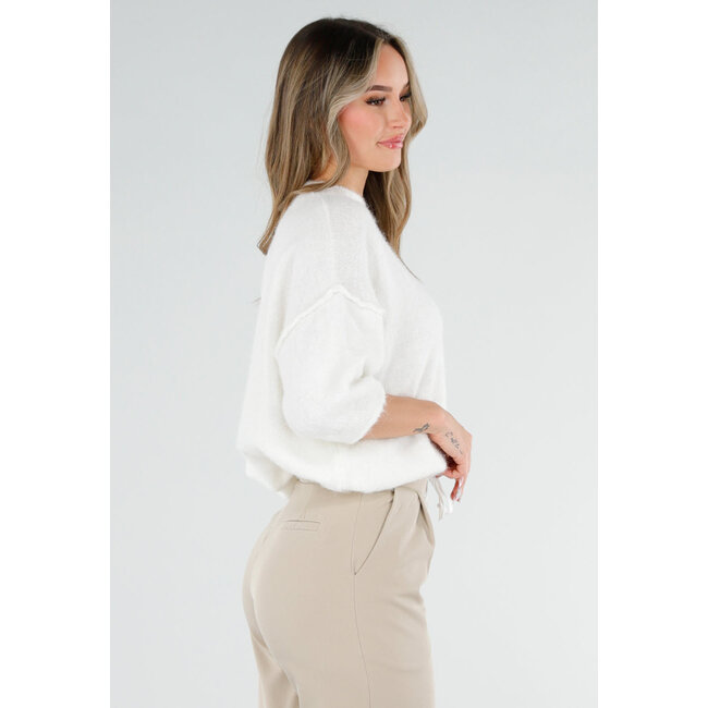 Weißer Pullover aus Wollmischung mit halblangen Ärmeln