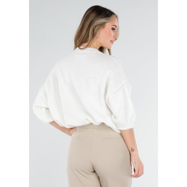 Weißer Pullover aus Wollmischung mit halblangen Ärmeln