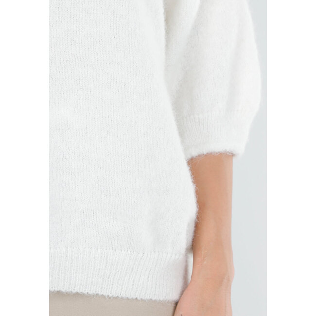 Weißer Pullover aus Wollmischung mit halblangen Ärmeln