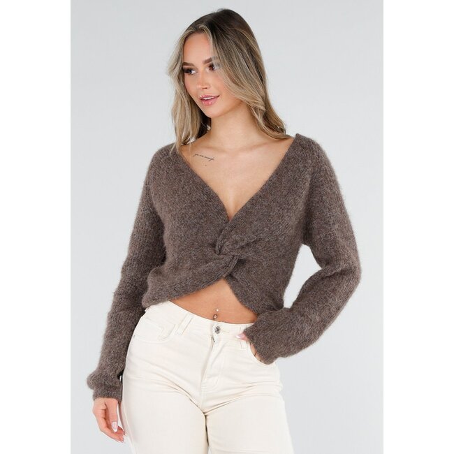 Brauner gestrickter Twist-Crop-Pullover mit langen Ärmeln und V-Ausschnitt