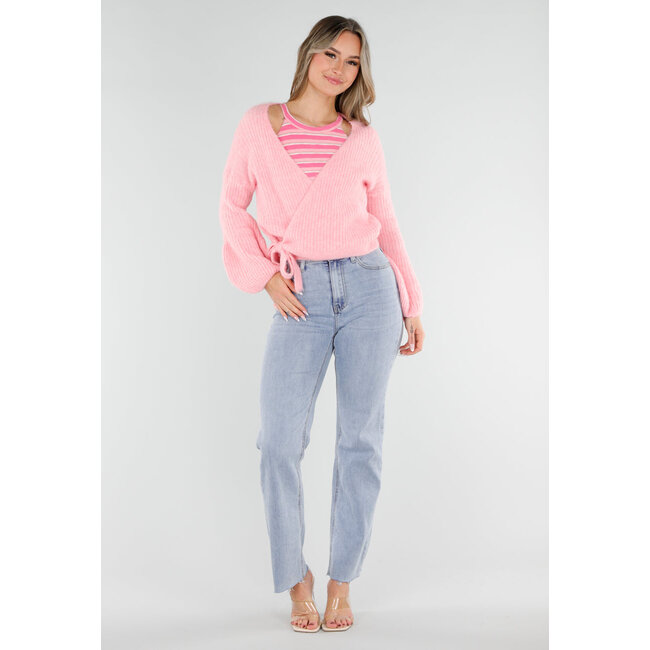 Rosa, fein gestrickte Wickeljacke mit Schleifendetail und Ballonärmeln