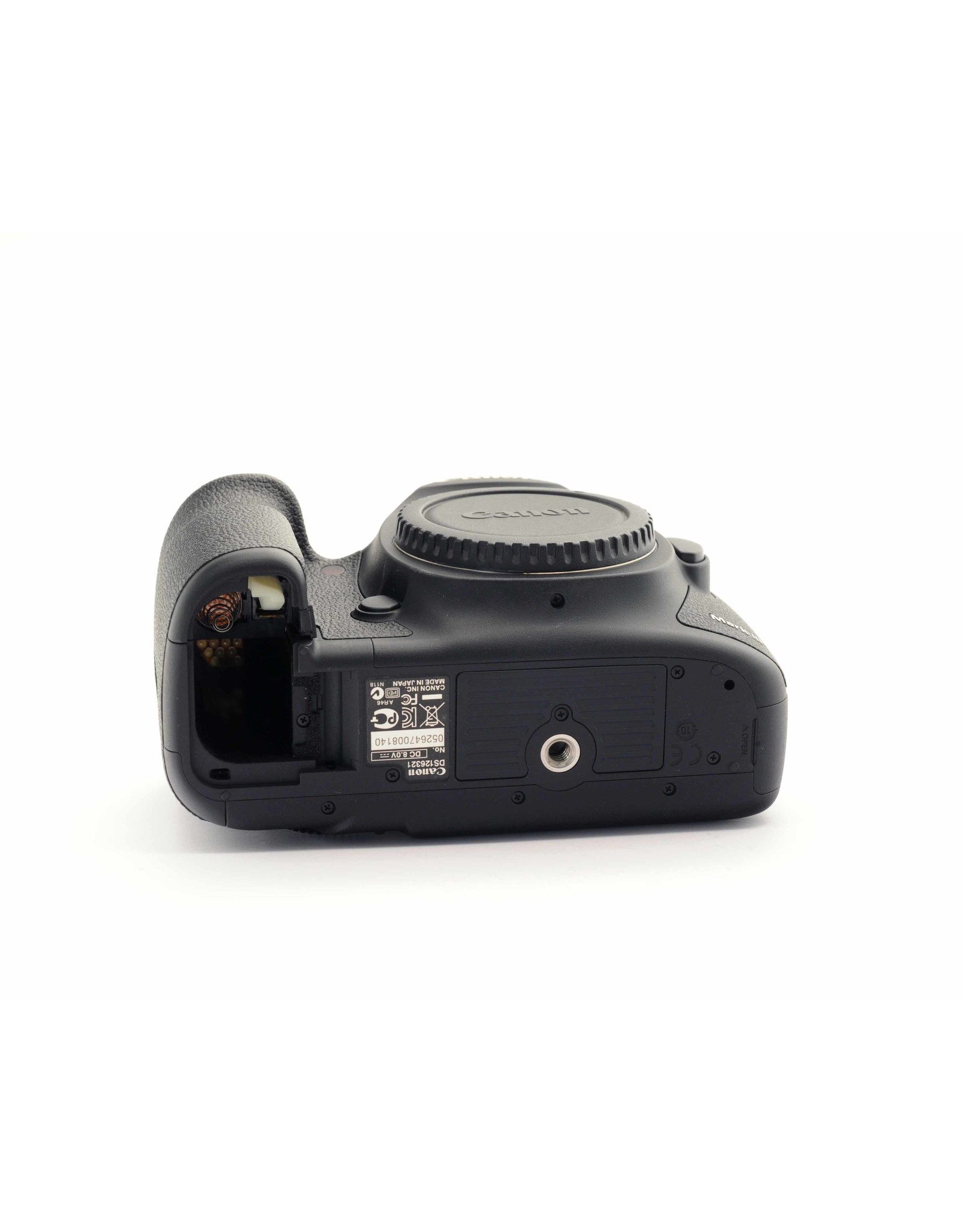 Canon Canon ESO-5D MKIII with BG-E11   A3042704