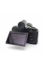 Canon Canon EOS-M6 II Bundle (EF-M15-45mm, EF-M55-200mm, EF-EOS M Adapter & EVF-DC2 V/finder)   ALC137401